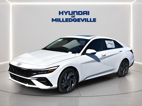 New 2026 Hyundai Elantra Limited FWD image 1