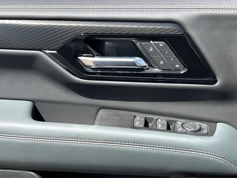 New 2026 GMC Yukon AT4 w/ AT4 Premium Package AWD/4WD image 24