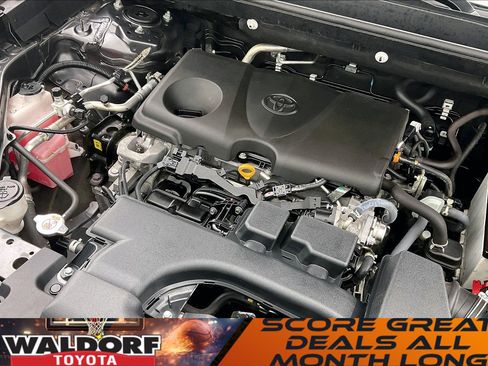 Used 2022 Toyota RAV4 XLE image 35