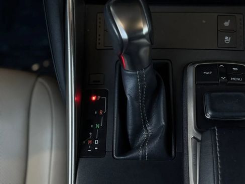 Used 2017 Lexus IS 200t Base image 34