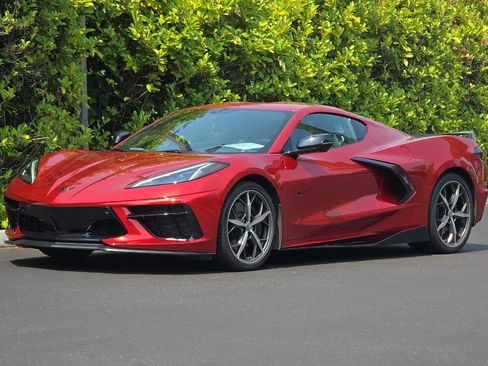 Used 2023 Chevrolet Corvette Stingray Preferred Cpe w/ Z51 Performance Package RWD image 8