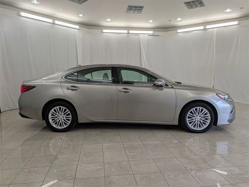 Used 2016 Lexus ES 350 image 11