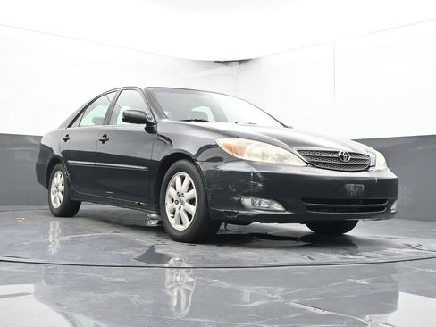 Used 2003 Toyota Camry XLE w/ XLE Premium Pkg FWD image 15