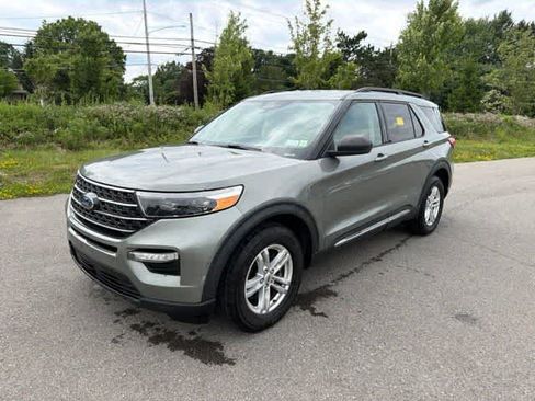 Used 2020 Ford Explorer XLT w/ Equipment Group 202A AWD/4WD image 1