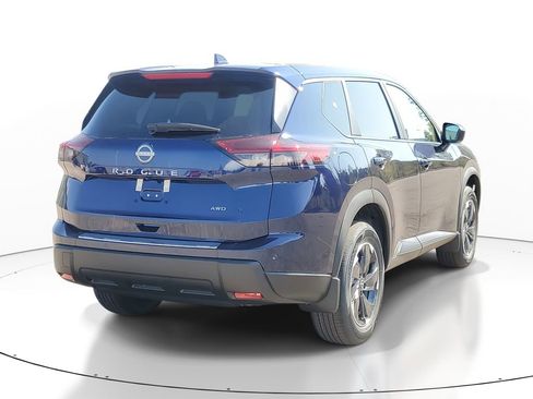 New 2026 Nissan Rogue SV image 4