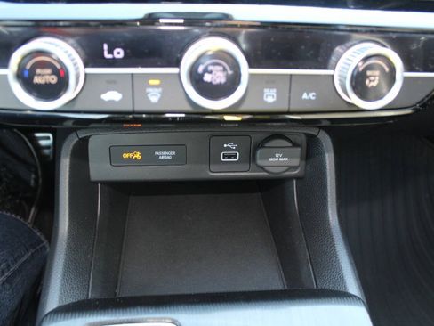 Used 2023 Honda Civic Sport image 12