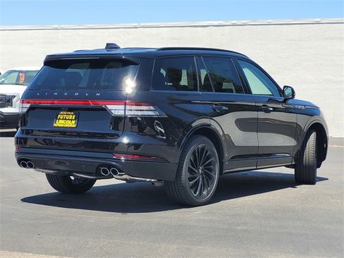 New 2026 Lincoln Aviator Reserve image 4
