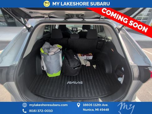 Used 2020 Toyota RAV4 LE w/ All Weather Liner Package AWD/4WD image 17
