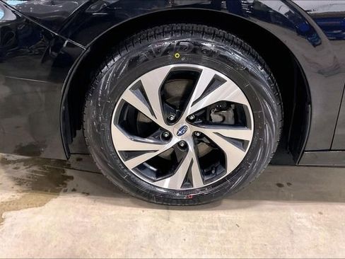 Used 2024 Subaru Legacy Premium image 9