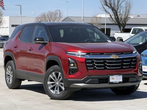 New 2026 Chevrolet Equinox LT w/ Safety and Technology Package image 2