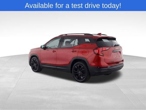 Used 2023 GMC Terrain SLT FWD image 3