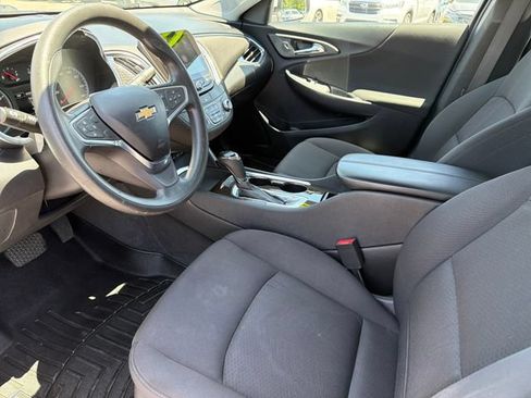 Used 2019 Chevrolet Malibu LT FWD image 18
