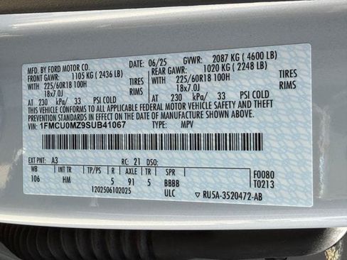 Used 2025 Ford Escape ST-Line w/ Equipment Group 301A FWD image 28
