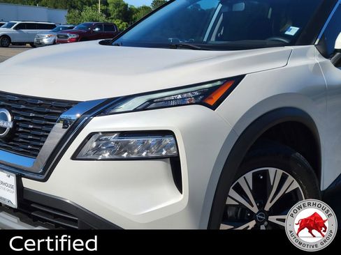Used 2023 Nissan Rogue SV FWD image 11