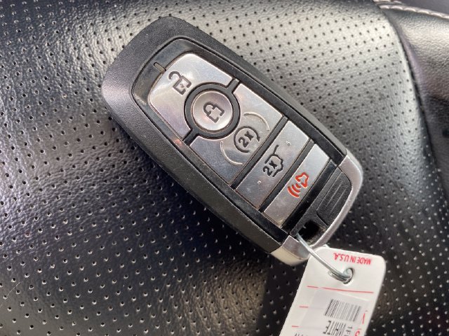 Used 2024 Ford Escape Platinum AWD/4WD image 25