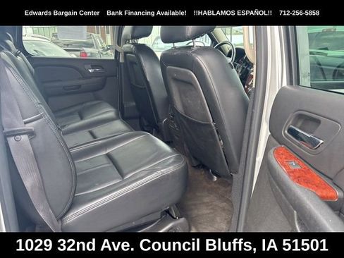 Used 2013 Chevrolet Avalanche LS AWD/4WD image 10