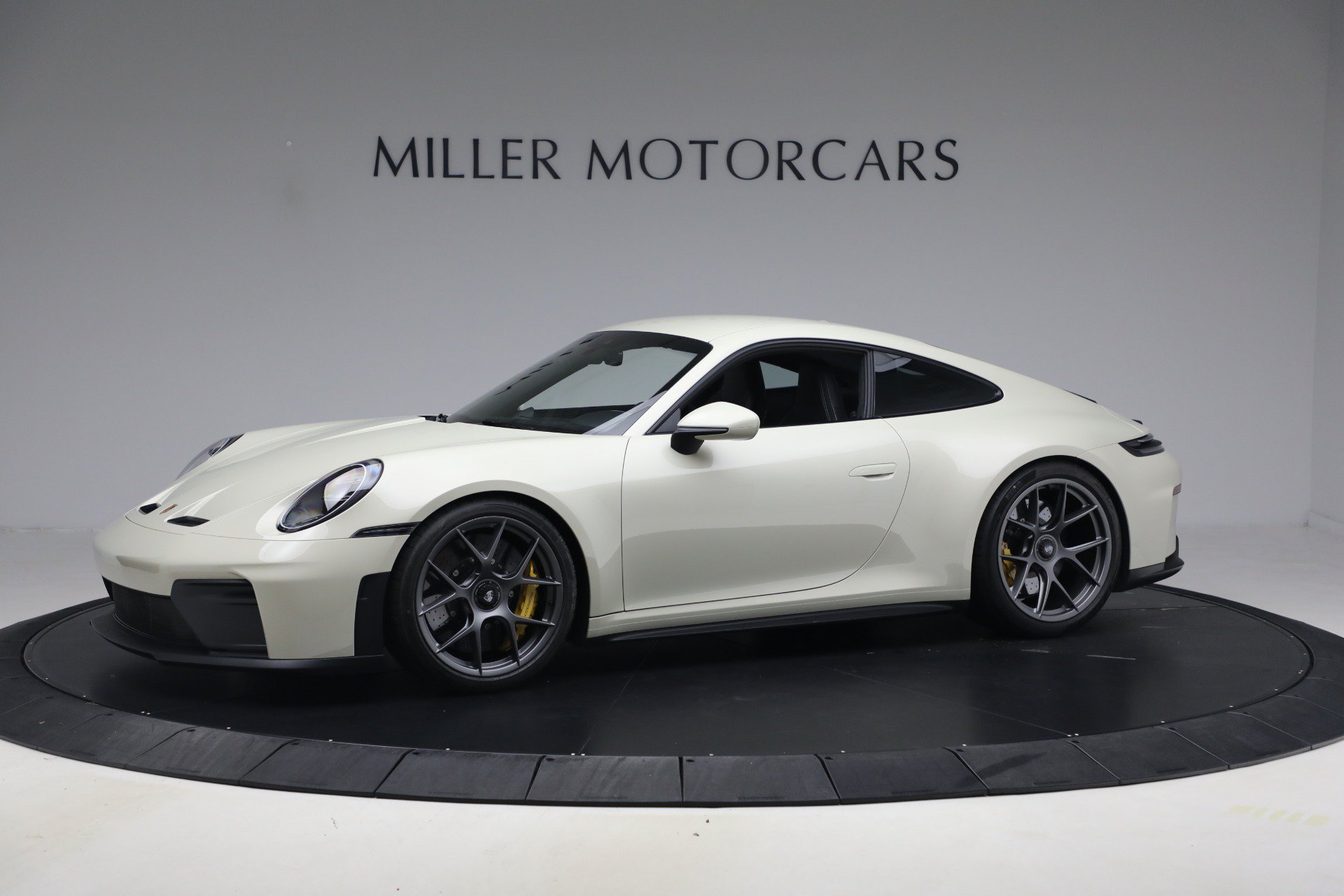 Used 2026 Porsche 911 GT3 RWD image 2