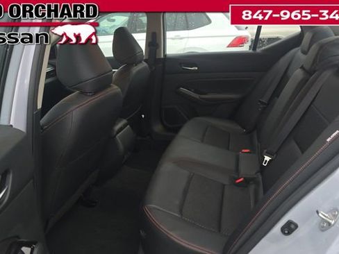 Used 2024 Nissan Altima 2.5 SR image 10