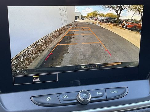 Used 2025 Chevrolet Blazer LT image 29