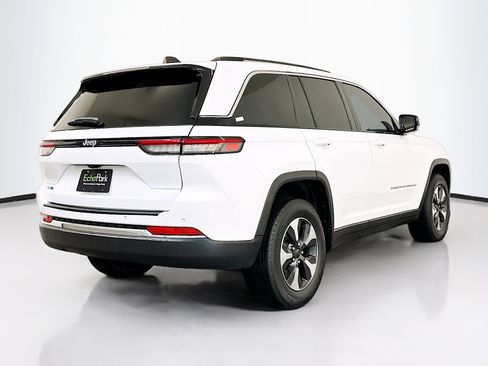 Used 2022 Jeep Grand Cherokee Limited 4xe image 9