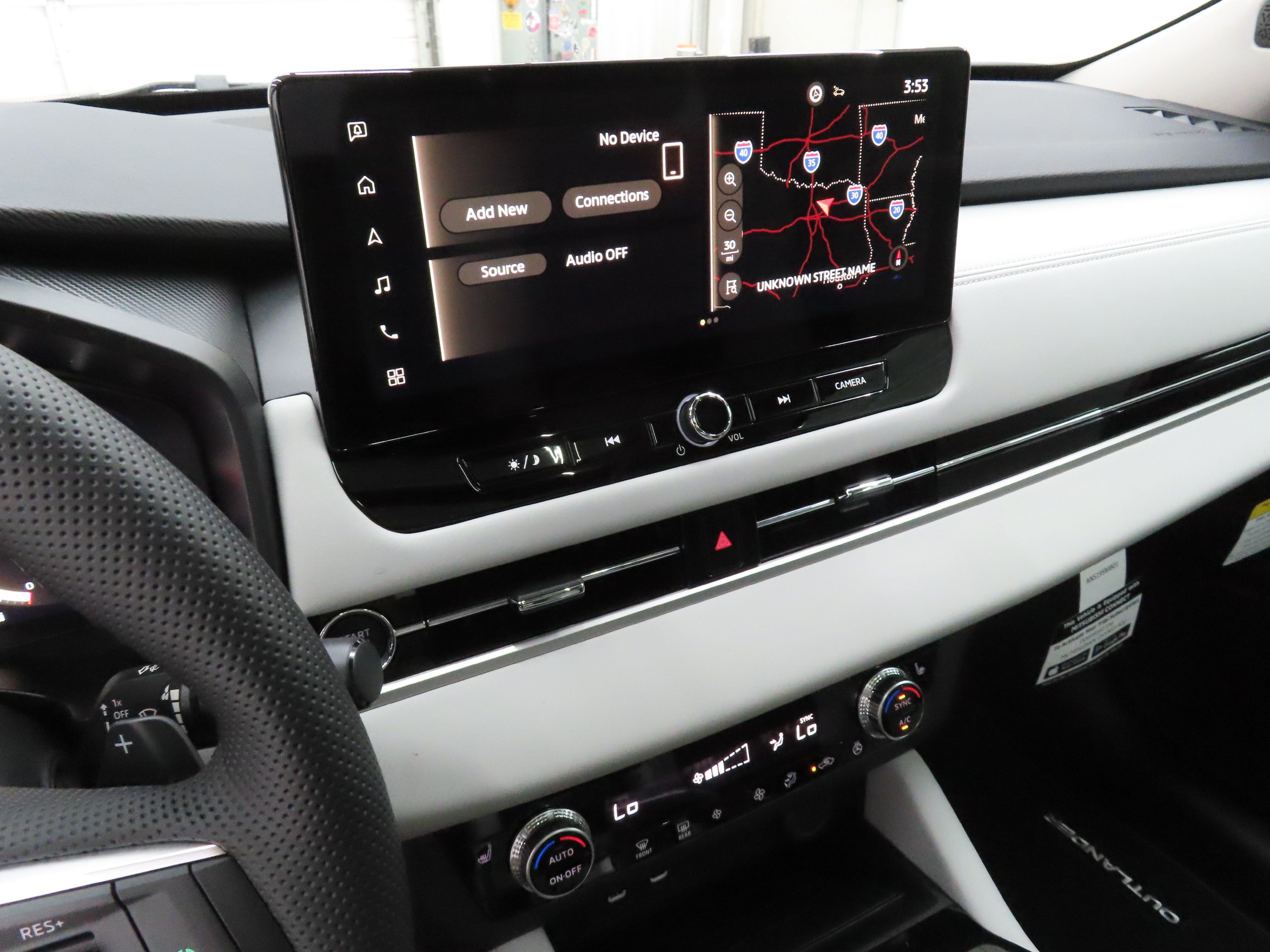 New 2026 Mitsubishi Outlander SE FWD image 16
