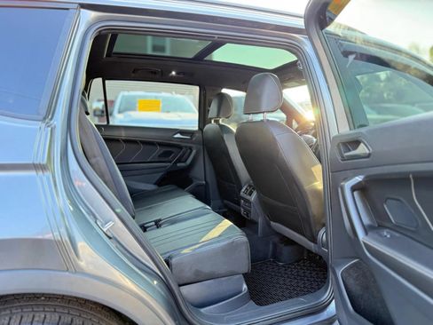 Used 2022 Volkswagen Tiguan SE R-Line AWD/4WD image 12