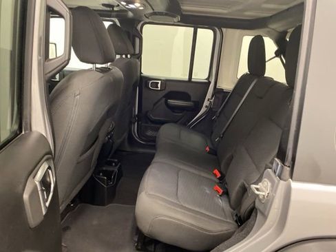 Used 2019 Jeep Wrangler Unlimited Sport S image 23