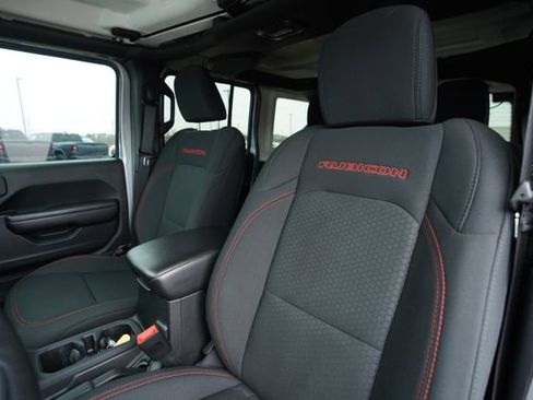 Used 2020 Jeep Wrangler Unlimited Rubicon AWD/4WD image 35