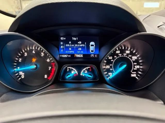Used 2017 Ford Escape Titanium w/ Equipment Group 301A AWD/4WD image 6
