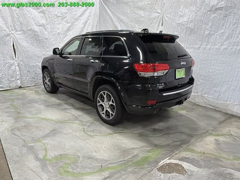 Used 2020 Jeep Grand Cherokee Overland AWD/4WD image 7