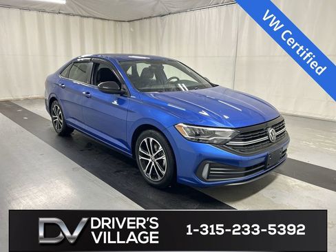 Certified 2023 Volkswagen Jetta Sport FWD image 1