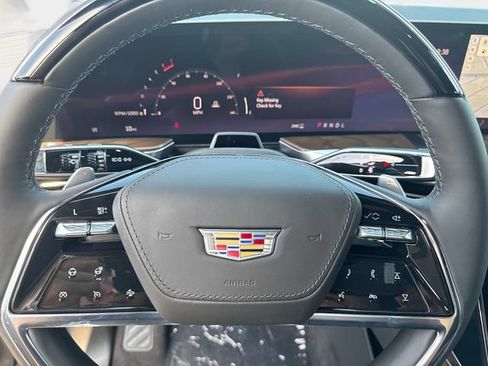 New 2026 Cadillac Escalade Platinum Sport w/ LPO, ONYX Package AWD/4WD image 28