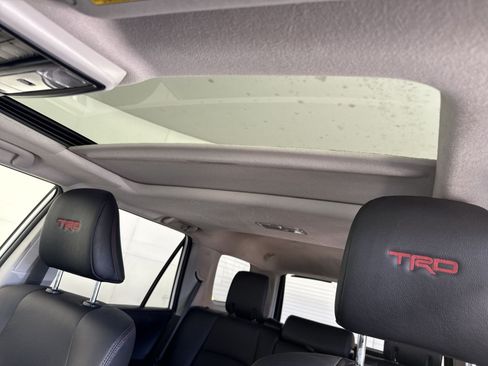 Used 2019 Toyota 4Runner TRD Off-Road Premium AWD/4WD image 23
