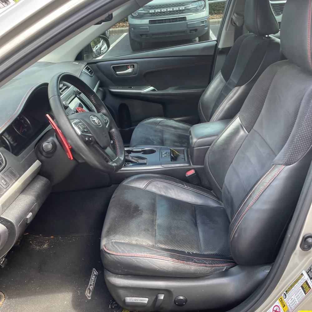 Used 2015 Toyota Camry XSE FWD image 3