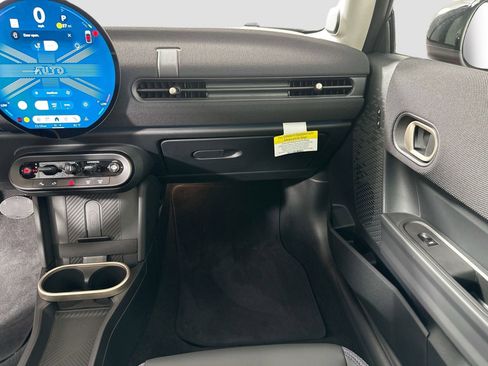 Certified 2025 MINI Cooper S image 25