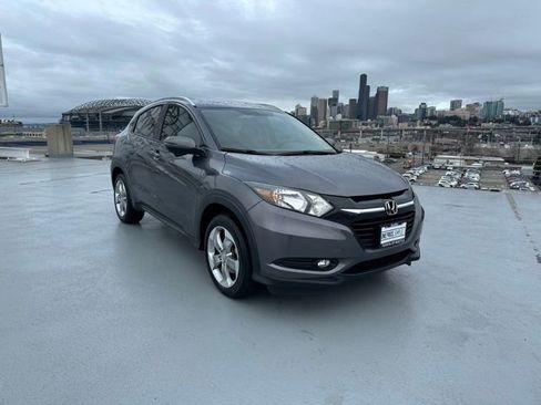 Used 2017 Honda HR-V EX-L image 1