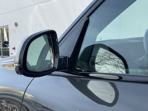 Certified 2024 BMW X7 xDrive40i w/ M Sport Package image 26