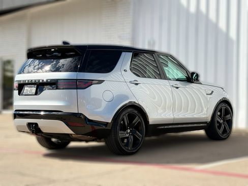 Used 2024 Land Rover Discovery Metropolitan Edition AWD/4WD image 8