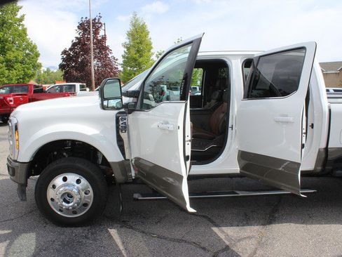 Used 2026 Ford F450 King Ranch w/ FX4 Off-Road Package AWD/4WD image 12