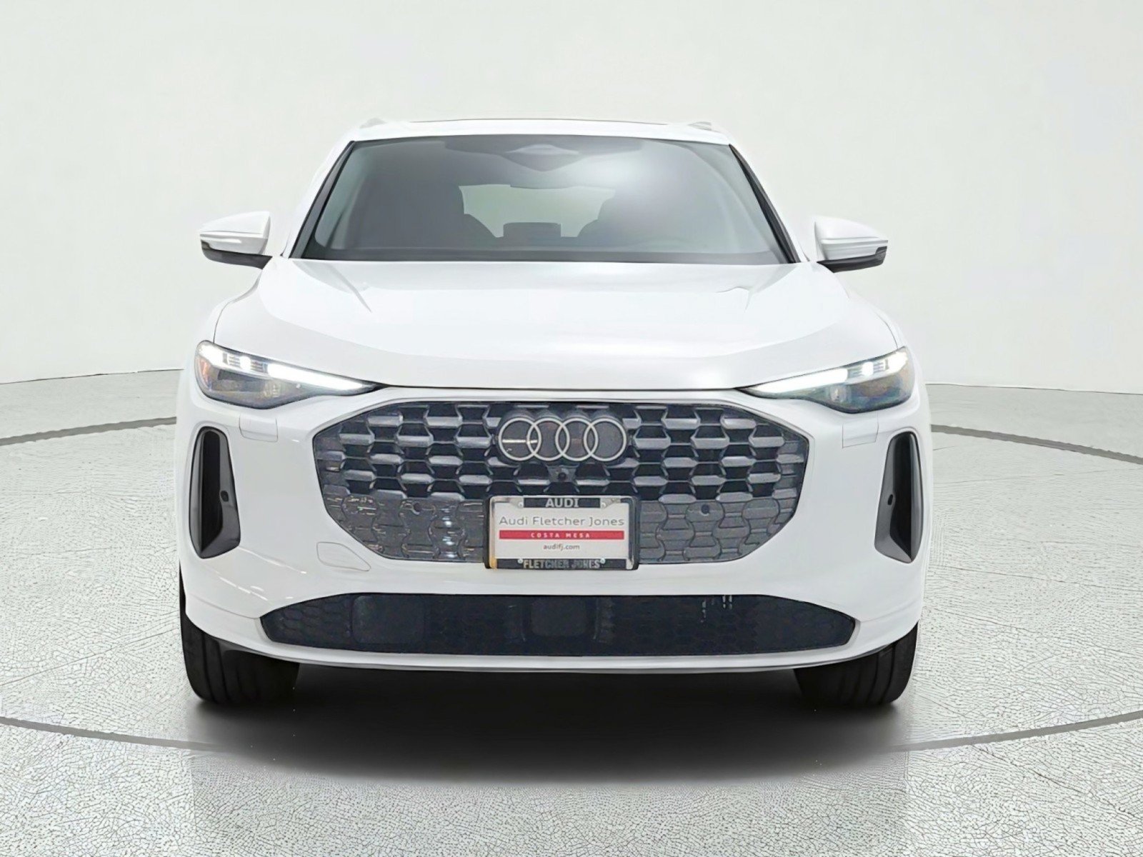 Used 2025 Audi Q5 Premium Plus AWD/4WD image 2
