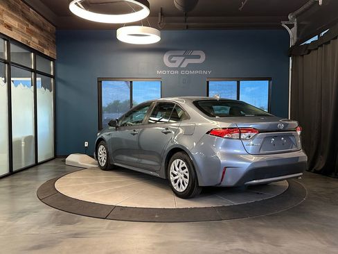 Used 2021 Toyota Corolla LE FWD image 5