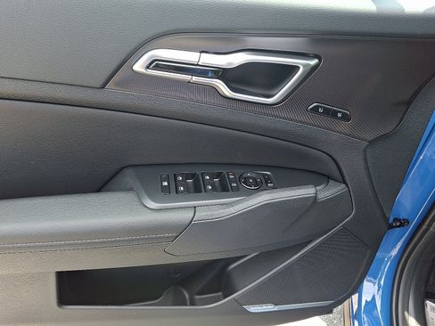 New 2026 Kia Sportage SX AWD/4WD image 8