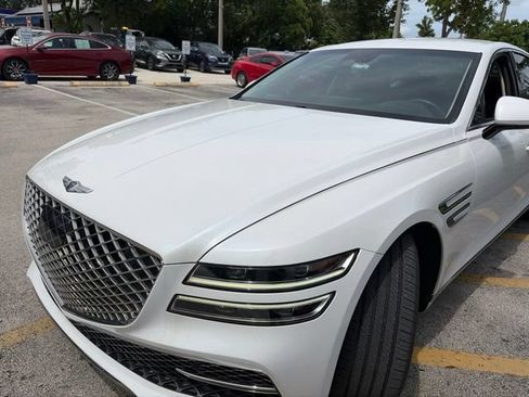 Used 2023 Genesis G80 2.5T RWD image 3