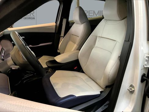 New 2026 Nissan Leaf SV+ w/ Floor Mat Package (SV+) FWD image 9