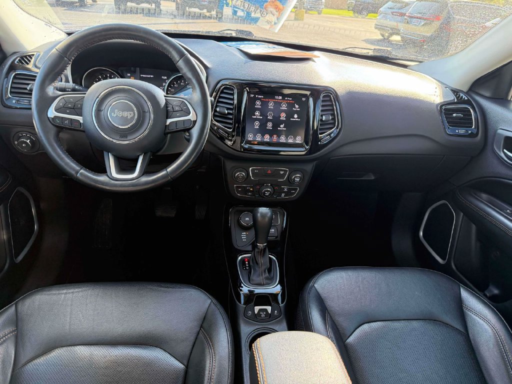 Used 2019 Jeep Compass Limited AWD/4WD image 3