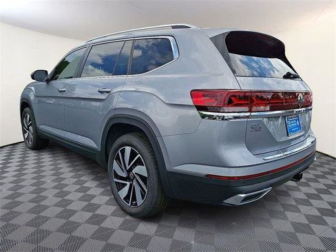 New 2025 Volkswagen Atlas SEL image 4