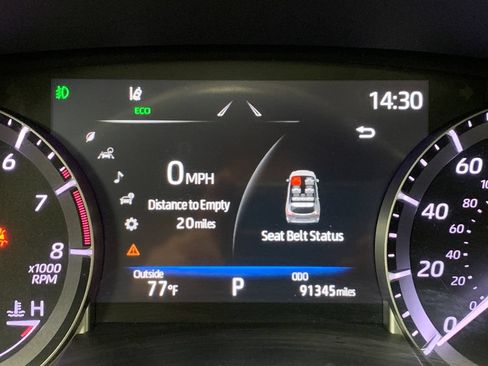Used 2022 Toyota Highlander XLE FWD image 33