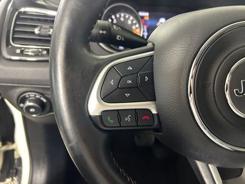 Used 2018 Jeep Compass Limited image 16