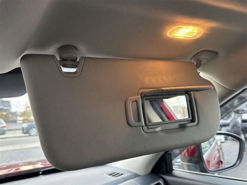 Used 2018 Toyota RAV4 XLE image 61