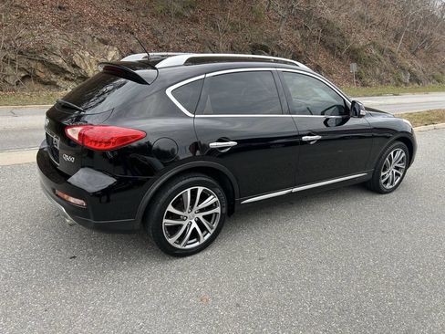 Used 2017 INFINITI QX50 AWD w/ Premium Plus Package image 10